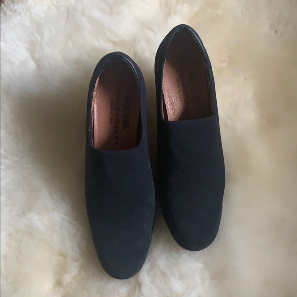Sport Travel Fabric Black Heels Donald J Pliner